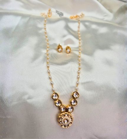 Charvi 5 Kundan Set – Sims Blossoms UAE