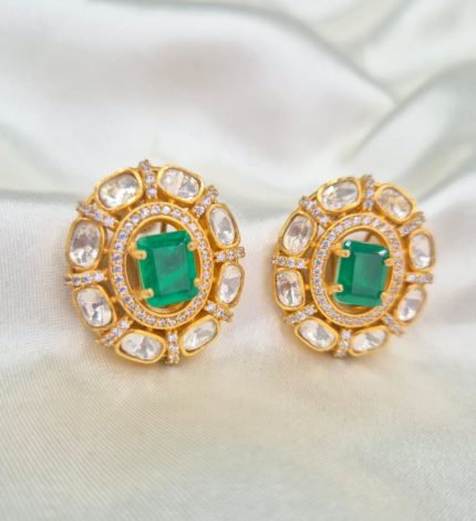 Royal2 - Green Ear Studs – Sims Blossoms UAE
