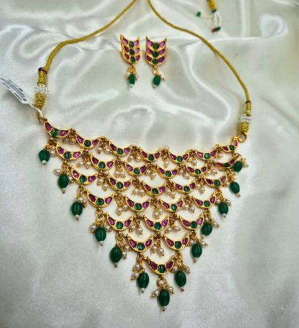 Chatai Style Neckpiece Set – Sims Blossoms UAE