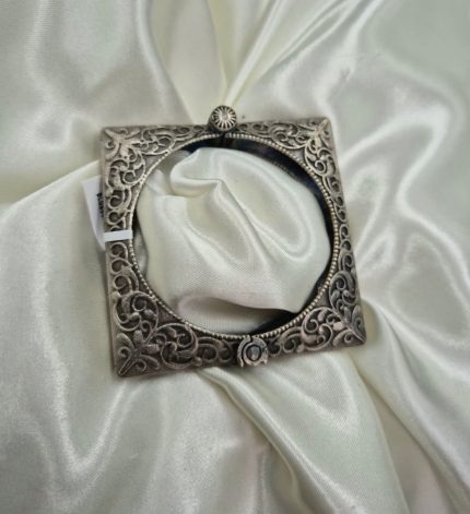 Oxi Bangle – Sims Blossoms UAE
