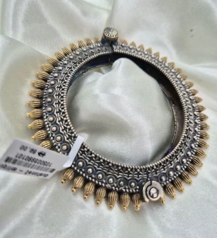 Dualtone2 - Antique Bangle – Sims Blossoms UAE